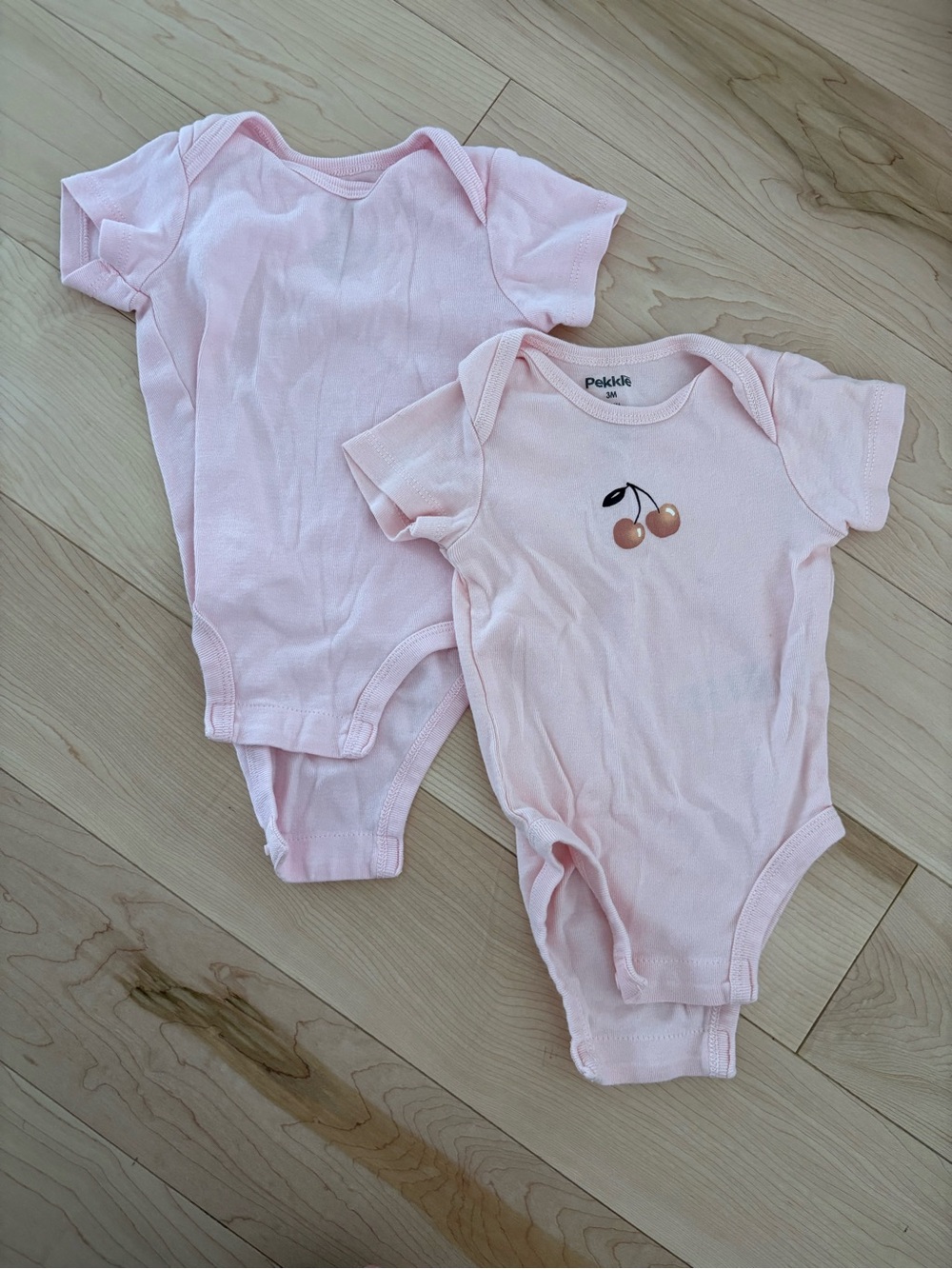 Pekklebaby Pink Cherry Short-Sleeve Baby Bodysuit Set